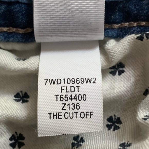 Lucky Brand The Cut Off Raw Hem Jean Shorts Sz O/25 Denim Distressed - Picture 10 of 10